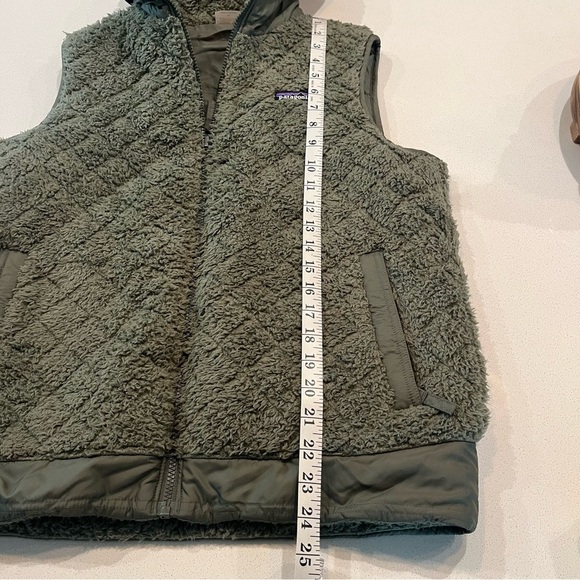 Patagonia Los Gatos Hooded Reversible Industrial Green Vest- Medium - Picture 10 of 11